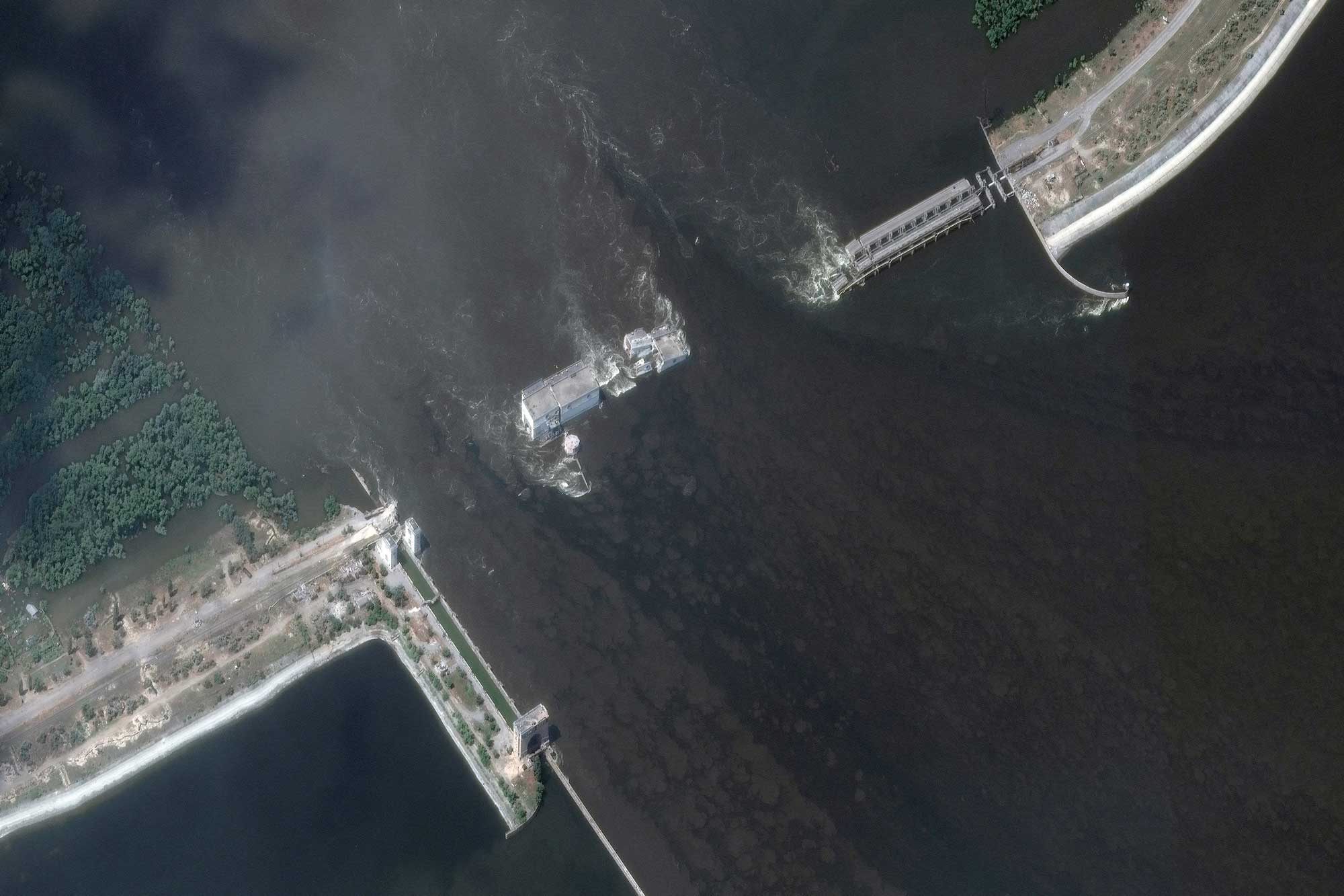 Підірвана Каховська ГЕС: Знищення лінії оборони РФ може сприяти наступу ЗСУ – експерт